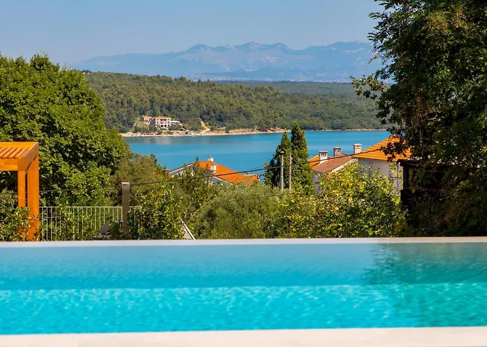 Villa 4 With Pool Soline, Krk, 280 M From Beach, By 4villas Soline (Krk)