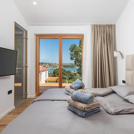 4 With Pool Soline, Krk, 280 M From Beach, By 4villas 솔린
