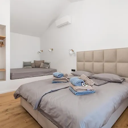 Вилла 4 With Pool Soline, Krk, 280 M From Beach, By 4villas Солине