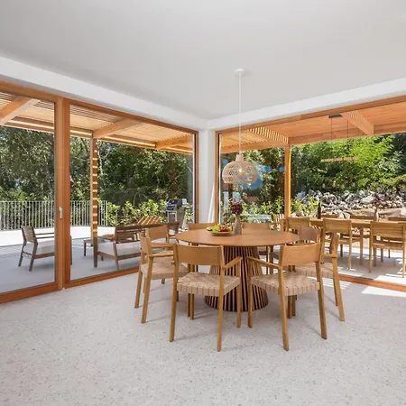 4 With Pool Soline, Krk, 280 M From Beach, By 4villas * 솔린