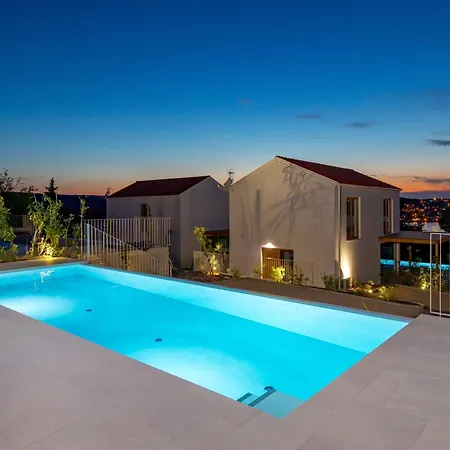 4 With Heated Pool Soline, Krk, 280 M From Beach, By 4villas Soline (Krk)