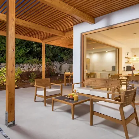 4 With Heated Pool Soline, Krk, 280 M From Beach, By 4villas Vila
