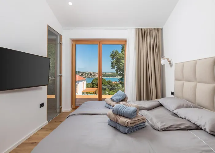 4 With Pool Soline, Krk, 280 M From Beach, By 4villas Soline