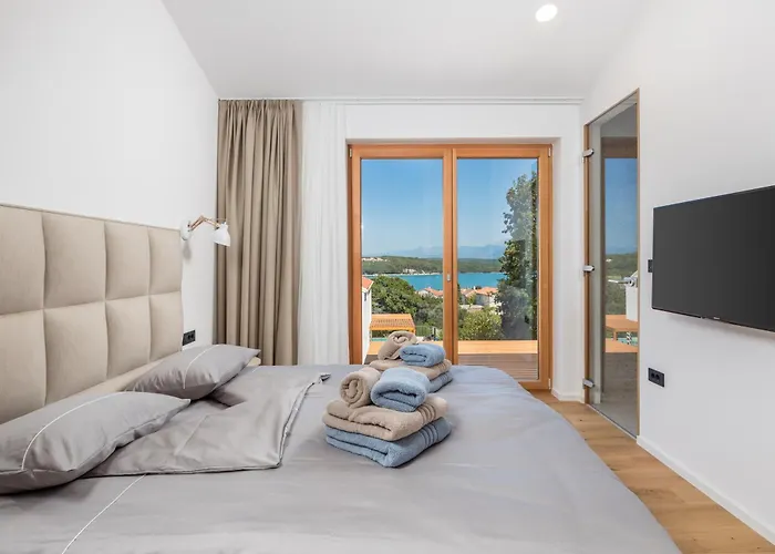 Vila 4 With Pool Soline, Krk, 280 M From Beach, By 4villas Soline (Krk)