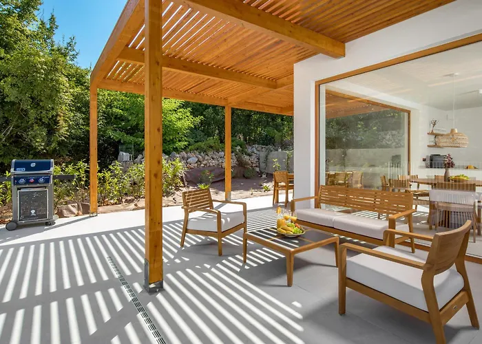 4 With Pool Soline, Krk, 280 M From Beach, By 4villas Soline (Krk)